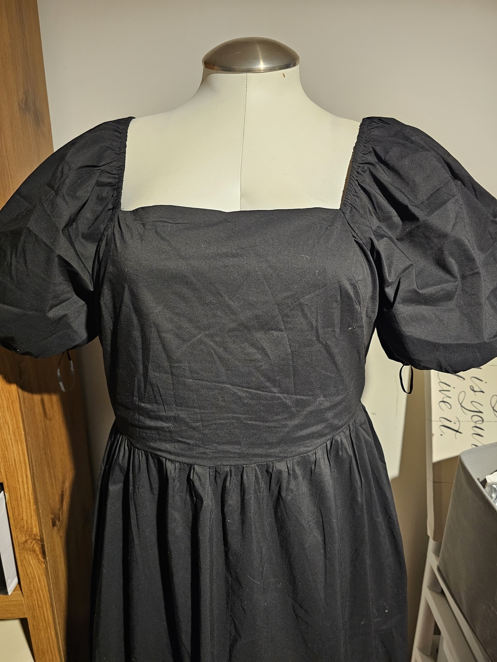 Express Black Midi Dress with Square Neck & Puff Sleeves & Pockets